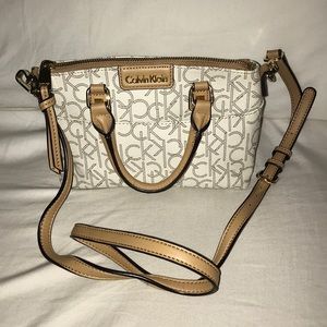 Vintage Removable Strap Crossbody Purse
